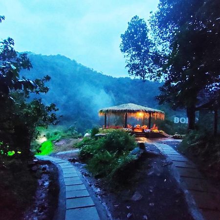Holistic Stay Eco-Resort & Ayurvedic Retreat Paithalmala Exteriör bild