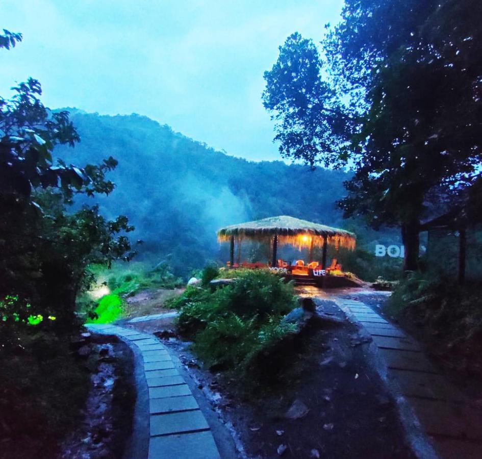 Holistic Stay Eco-Resort & Ayurvedic Retreat Paithalmala Exteriör bild