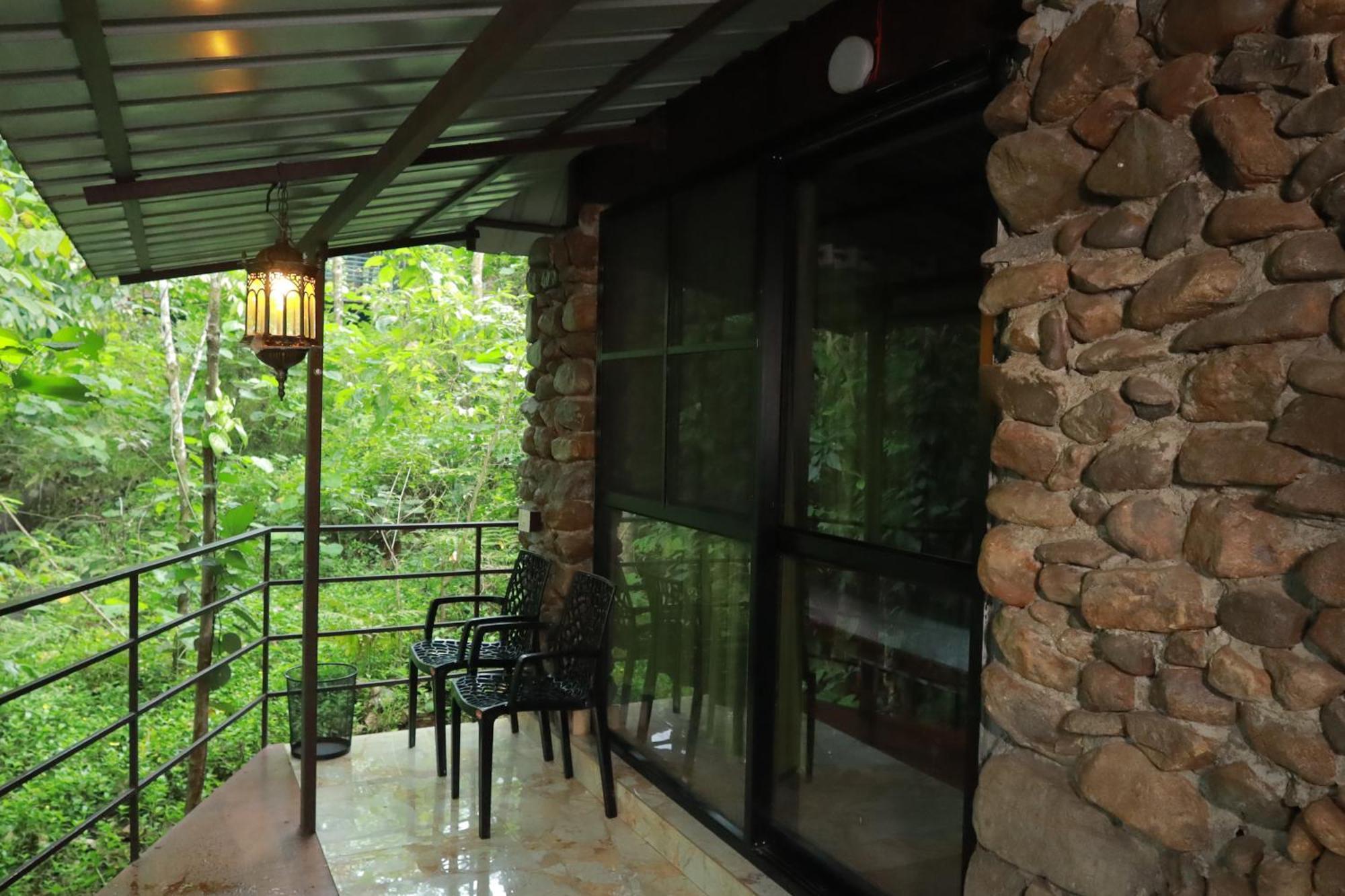 Holistic Stay Eco-Resort & Ayurvedic Retreat Paithalmala Exteriör bild