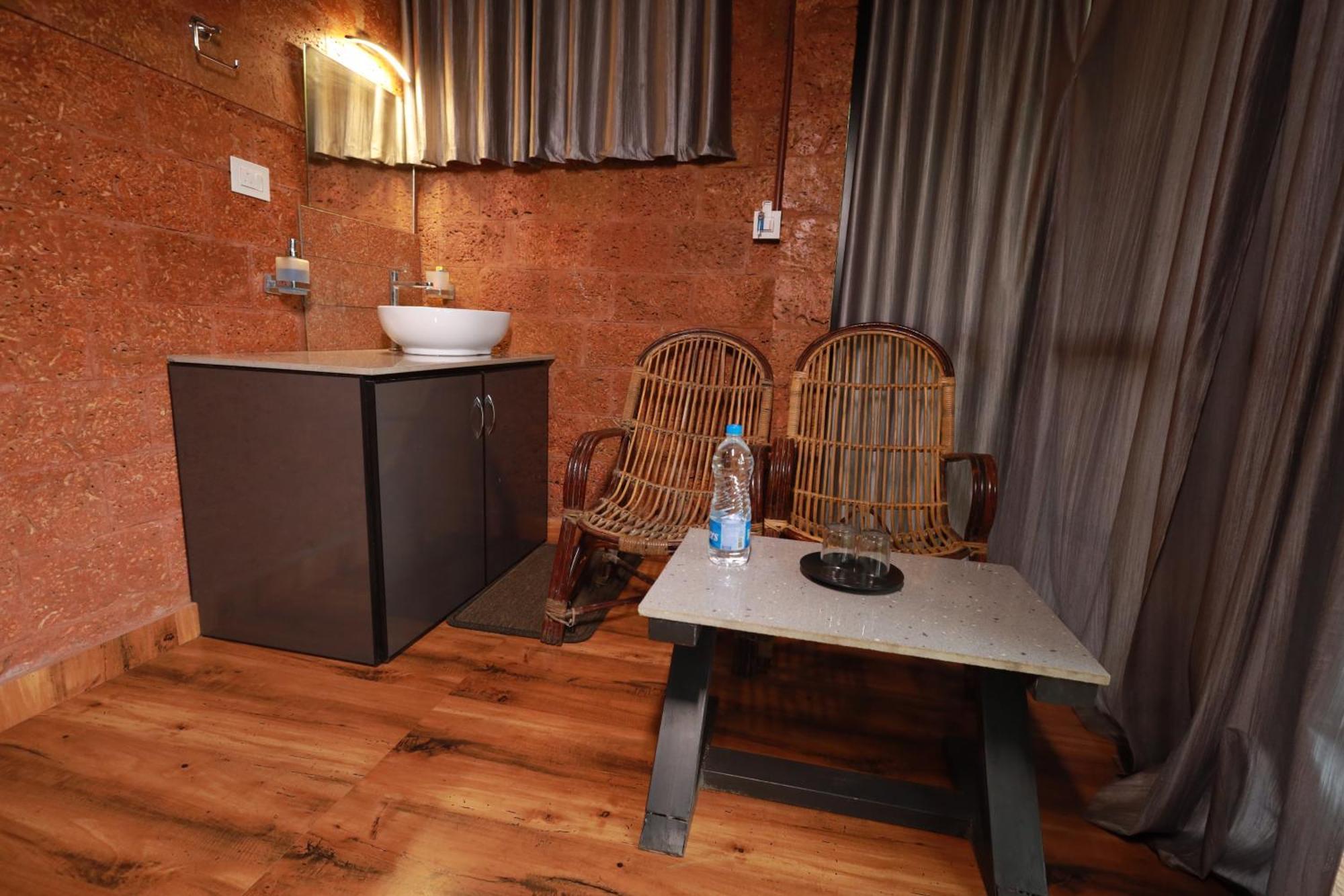 Holistic Stay Eco-Resort & Ayurvedic Retreat Paithalmala Exteriör bild