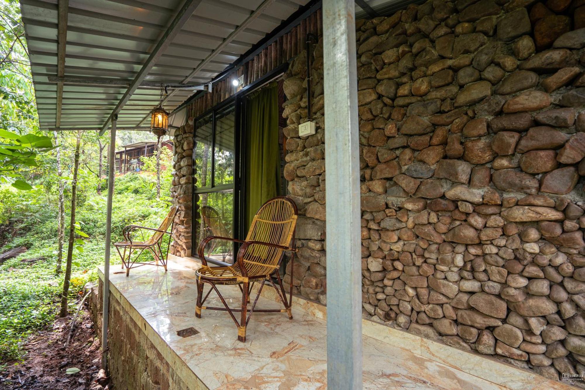 Holistic Stay Eco-Resort & Ayurvedic Retreat Paithalmala Exteriör bild
