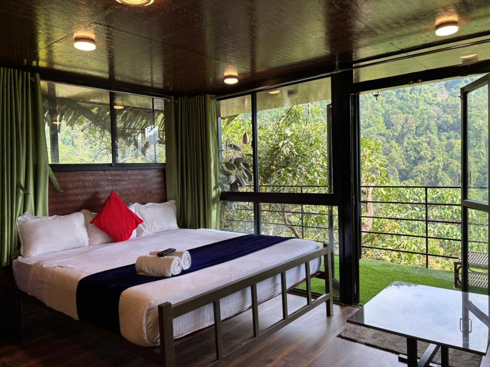Holistic Stay Eco-Resort & Ayurvedic Retreat Paithalmala Exteriör bild